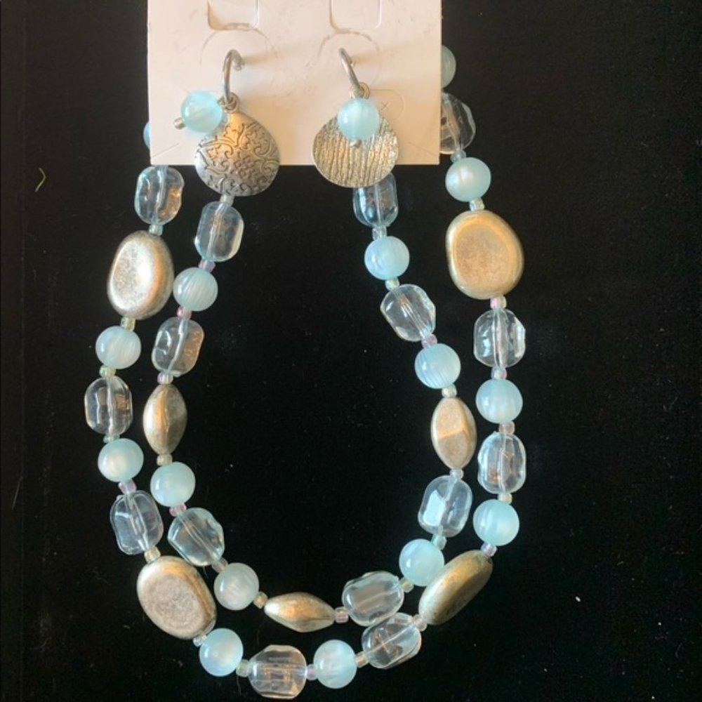 Necklace + earrings